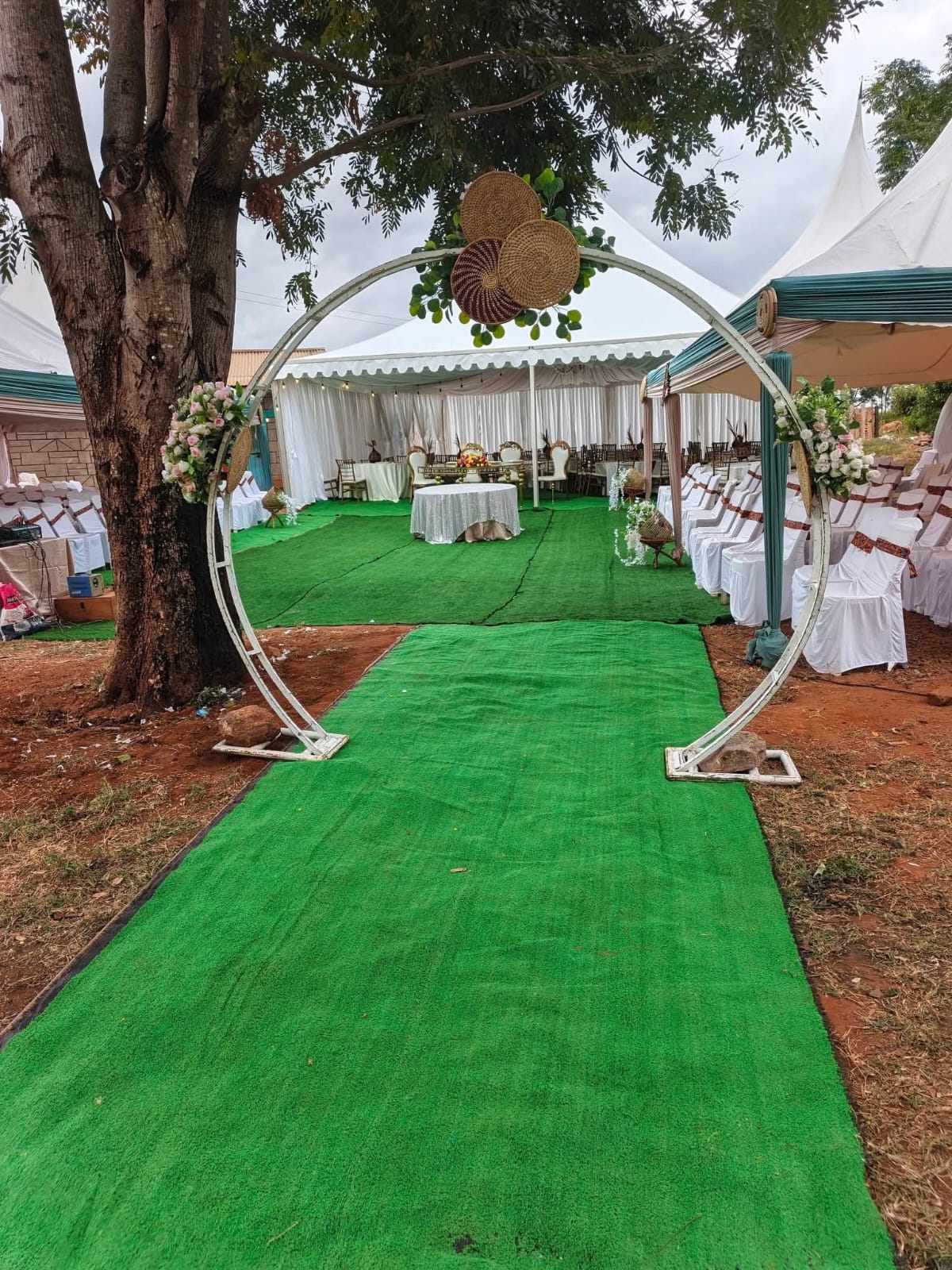 EJD Events and Decor - Circular Arch Entrance